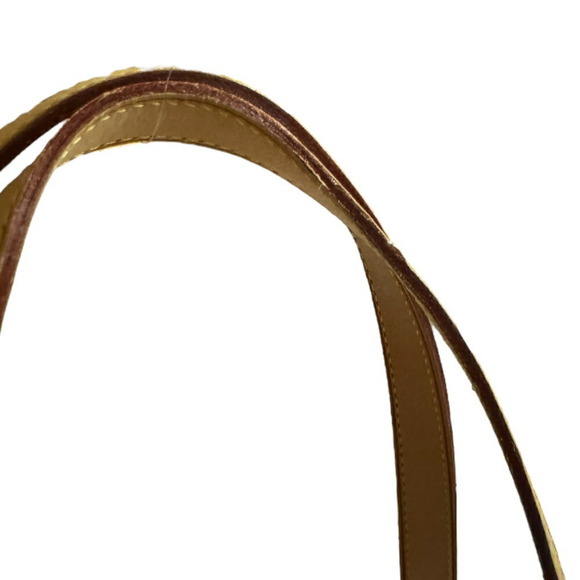 LOUIS VUITTON Brown Monogram Canvas Shoulder Bag - Picture 8 of 8